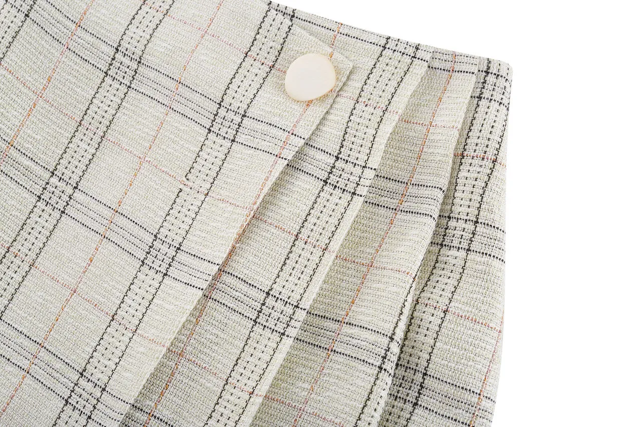 A-Line Wrapped Skirt in  Plaid Checks