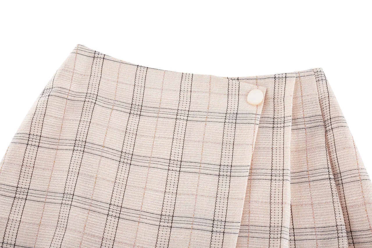 A-Line Wrapped Skirt in  Plaid Checks