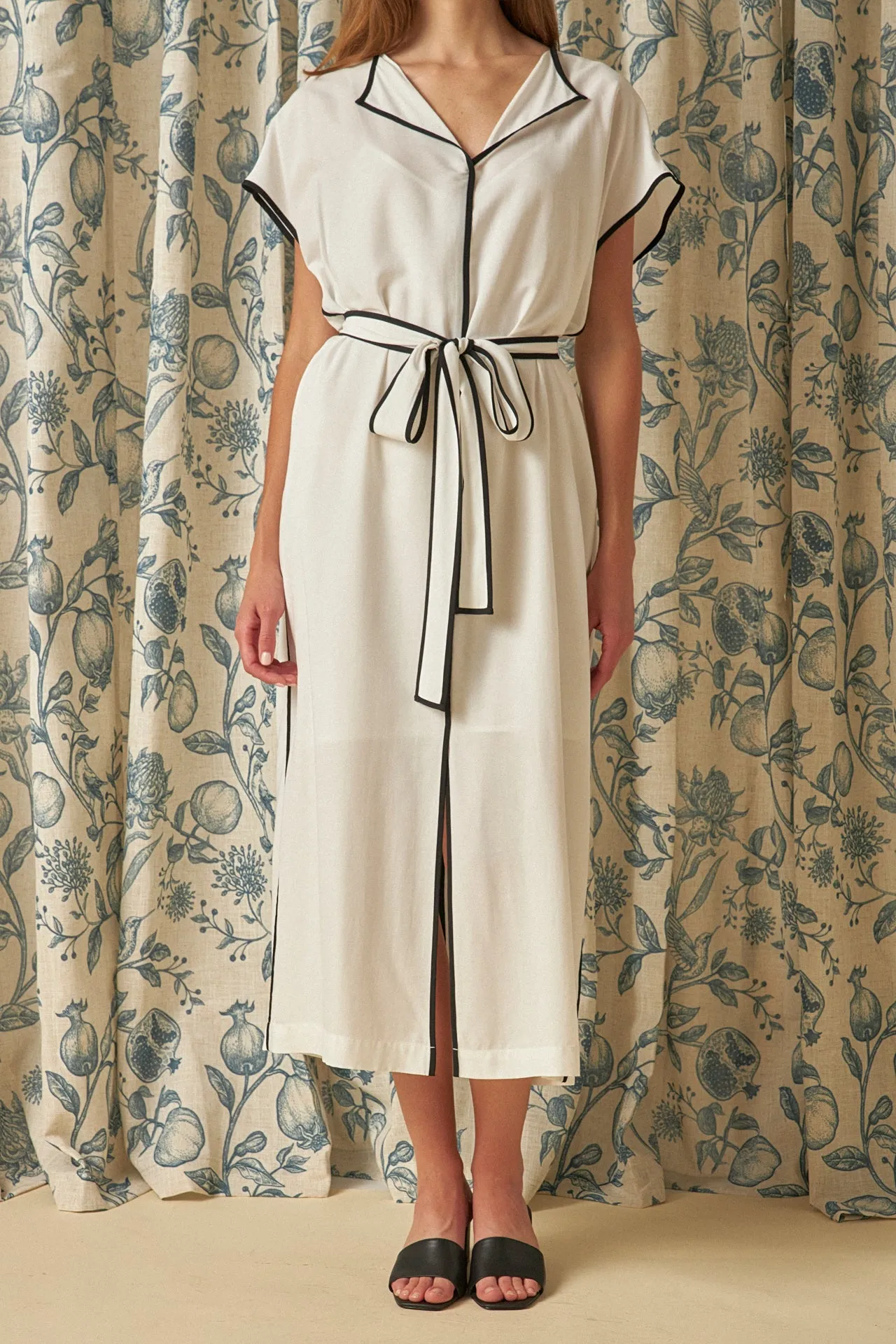 Contrast Binding Belted Midi Dress