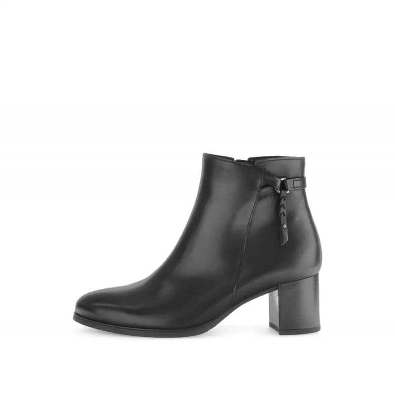 Gabor 55.692.27 - Women's Ankle Boots - Black