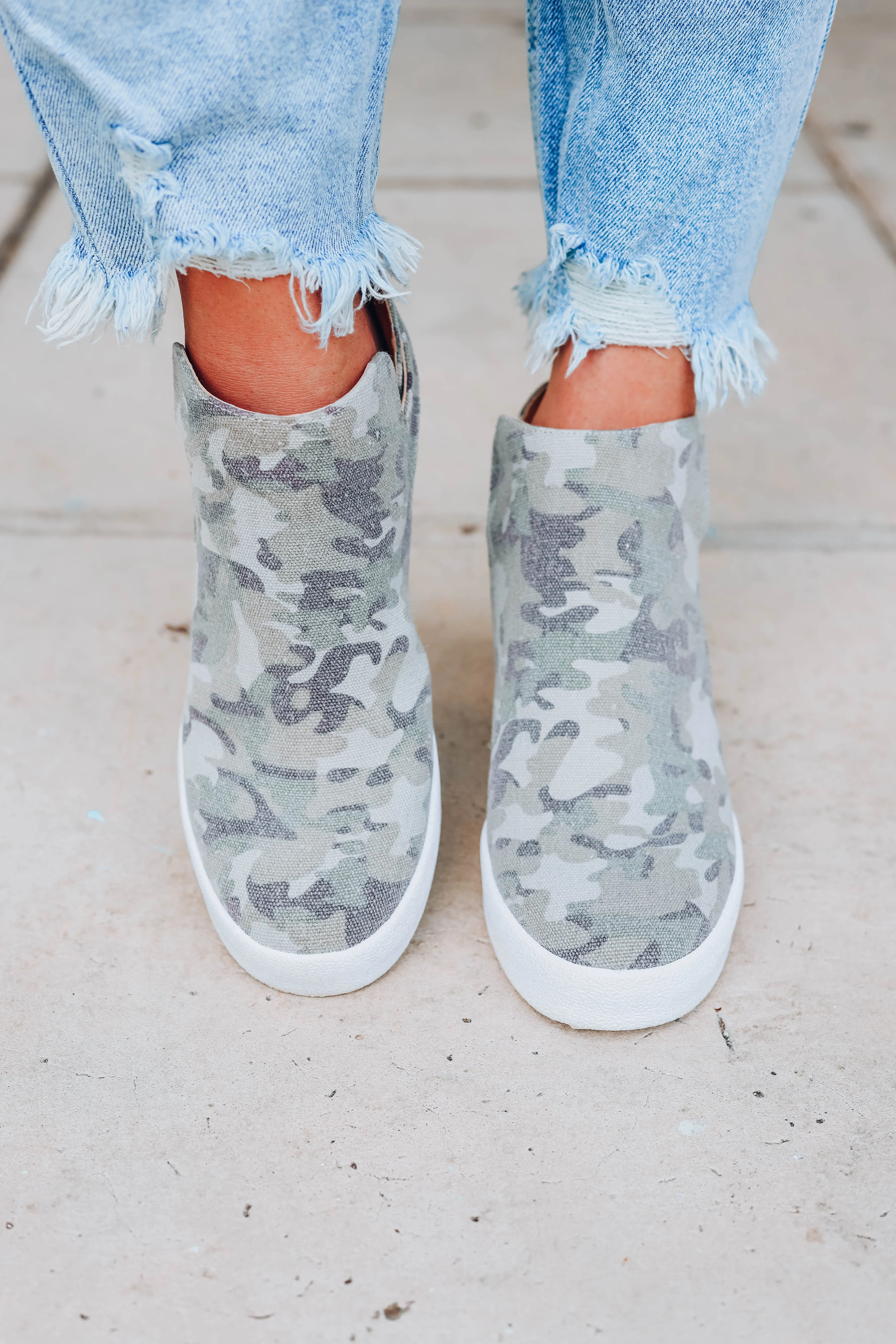 Hayden Sneakers - Camo