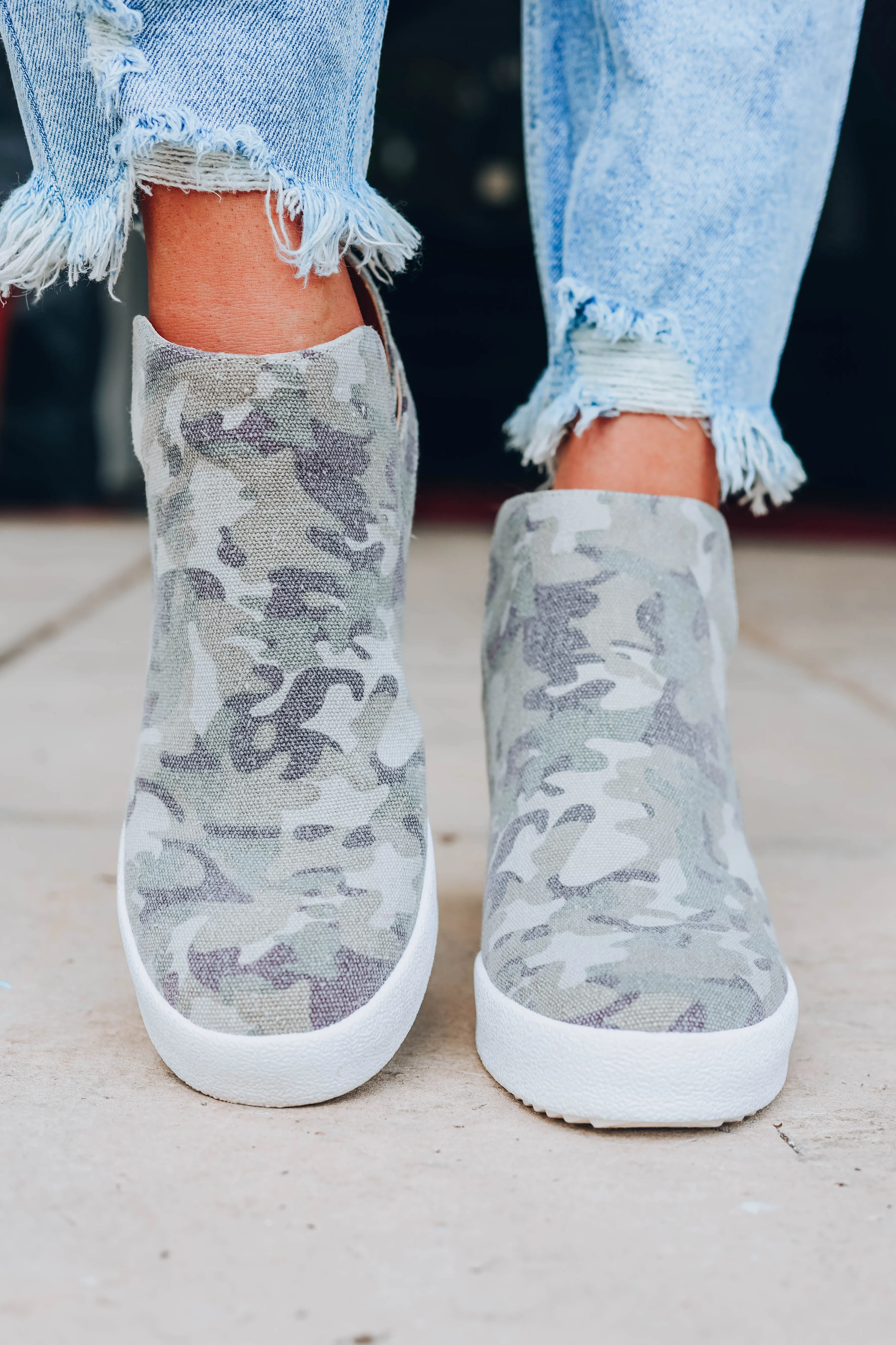 Hayden Sneakers - Camo