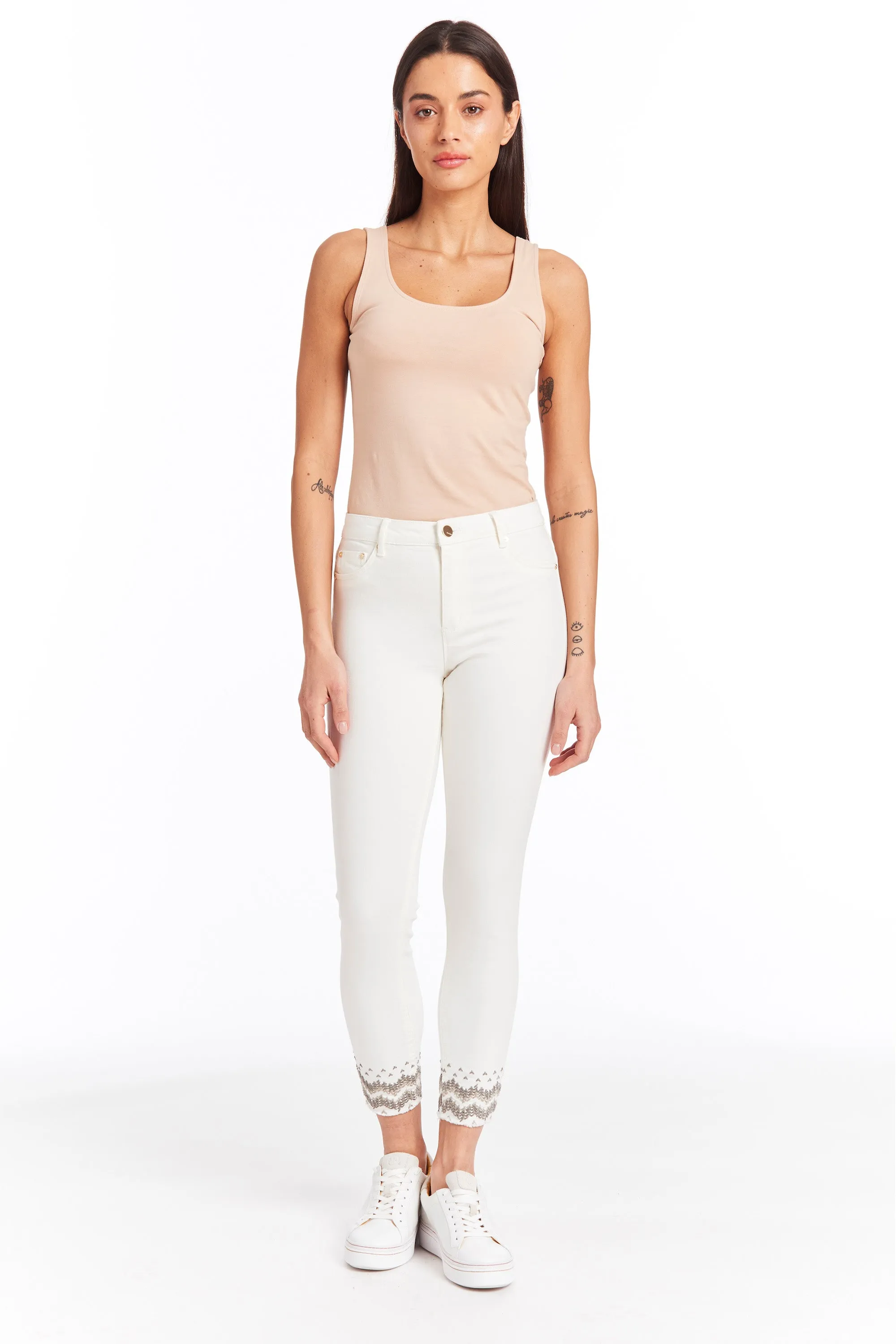 Mona - Embroidered Hem Skinny Crop In White