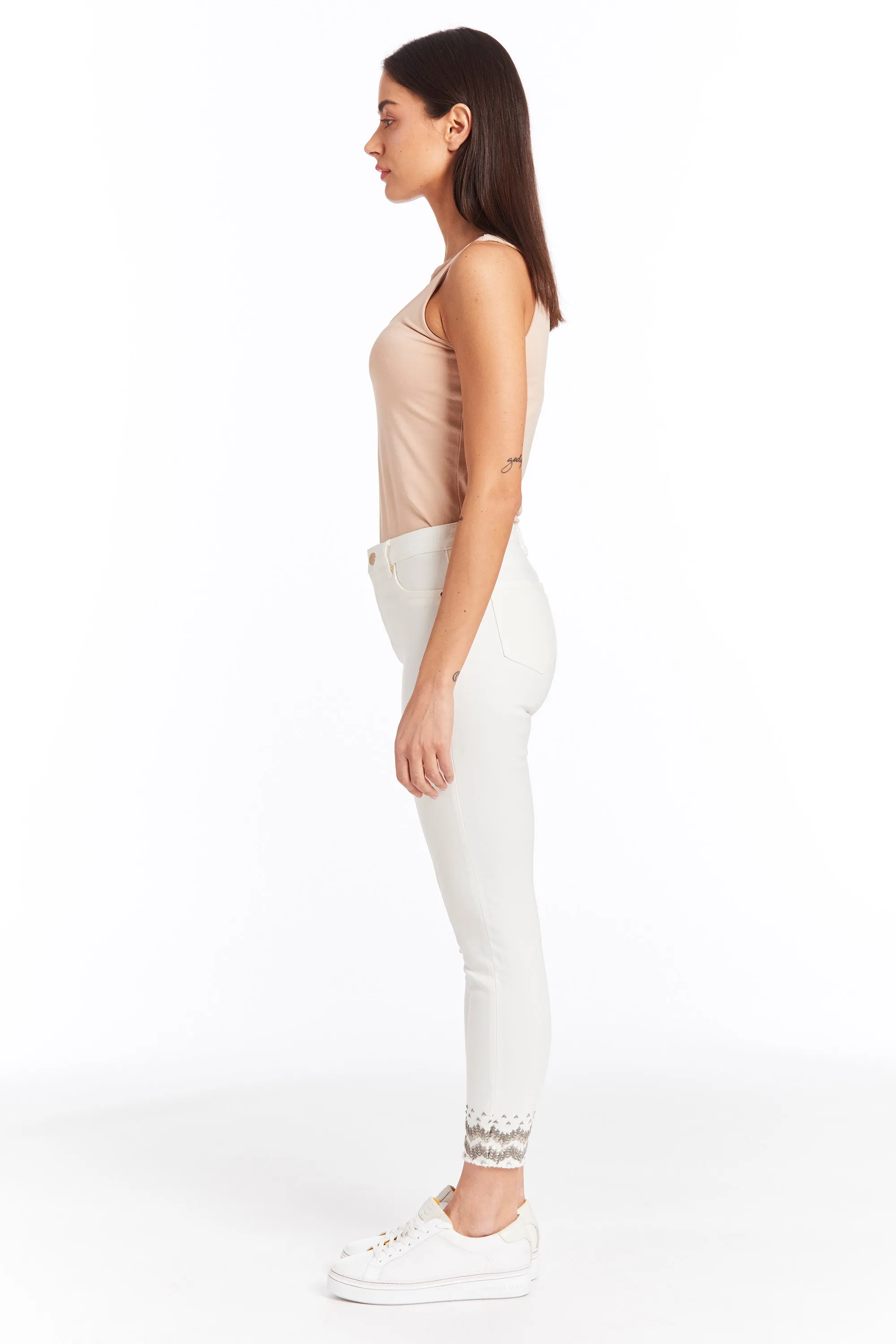 Mona - Embroidered Hem Skinny Crop In White