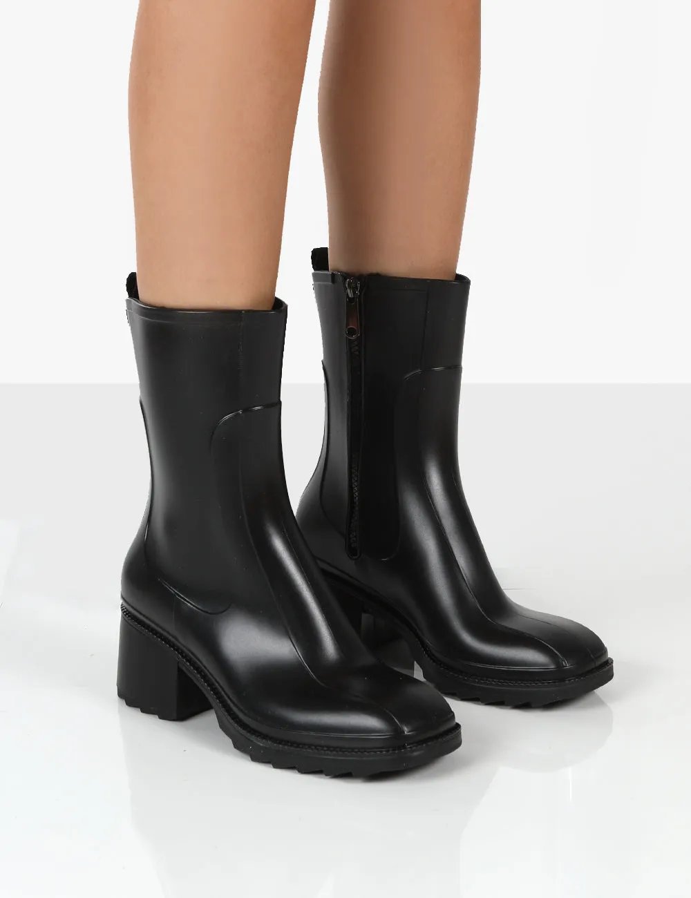 Rainyday Black Chunky Zip Up Heeled Wellies