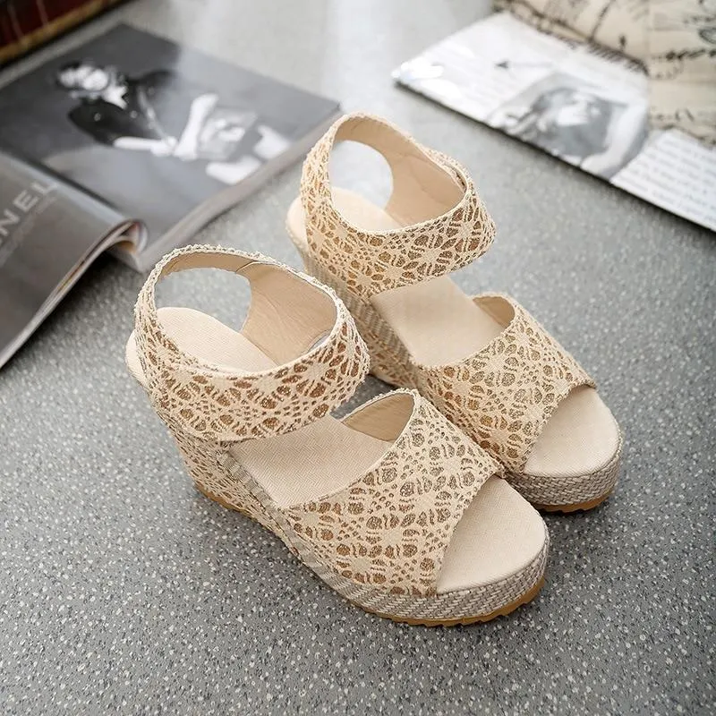 Stylish Pretty Lace Peep Toe Wedge Sandals